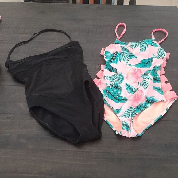 Bundle of two small bathing suits good condition - Picture 1 of 5